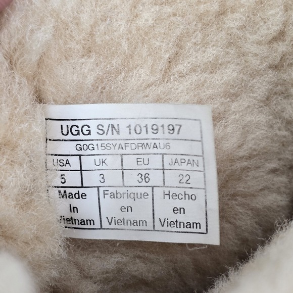 UGG CLASSIC MINI DAE SUNSHINE PERFORATED CHESTNUT BOW BOOT US 5 Womens Girls - Picture 7 of 7